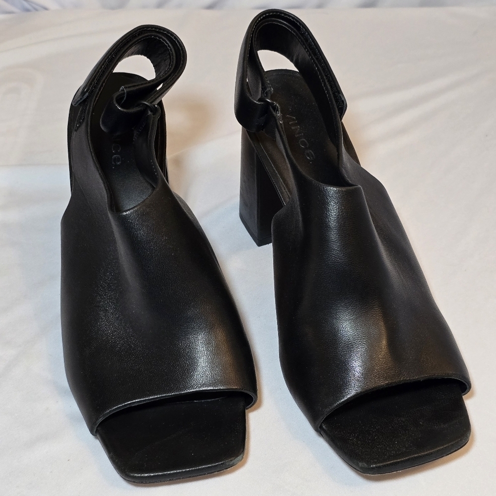 Vince. Black Leather Open Toe Stack Heel Sandals Square Toe Shoes, sz 8 - Picture 2 of 11